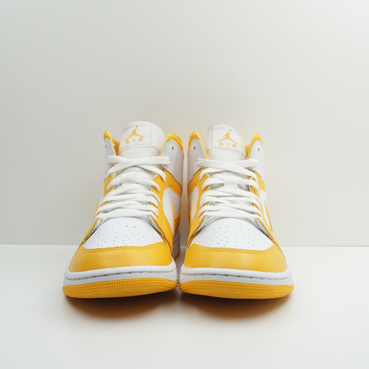 Jordan 1 Mid White University Gold (W)