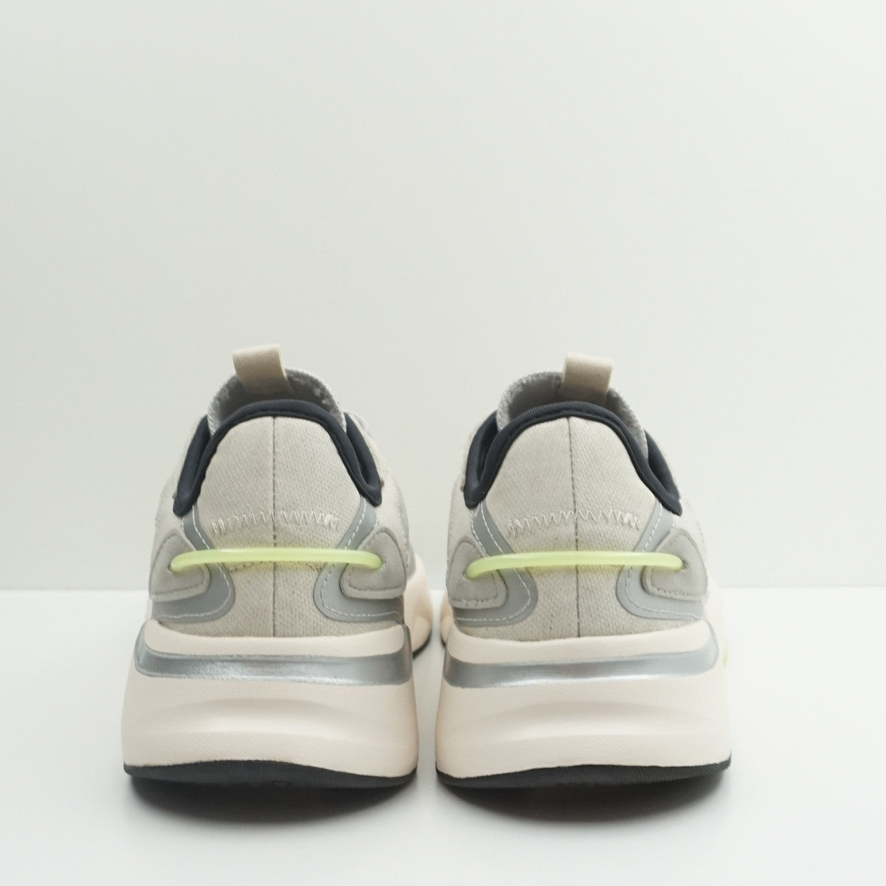 Adidas Futureflow Grey/Beige