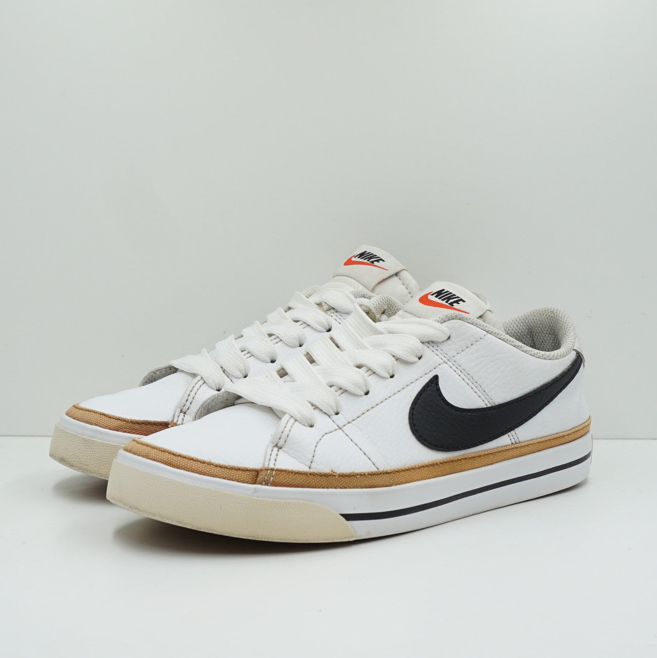 Nike Court Legacy