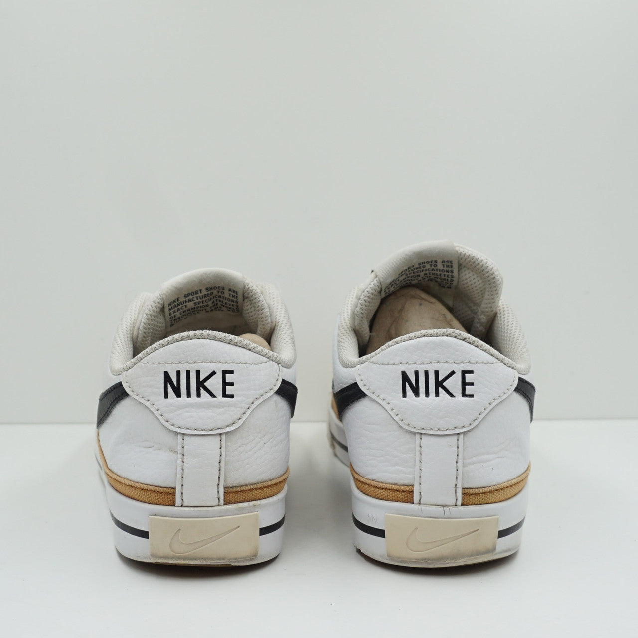 Nike Court Legacy