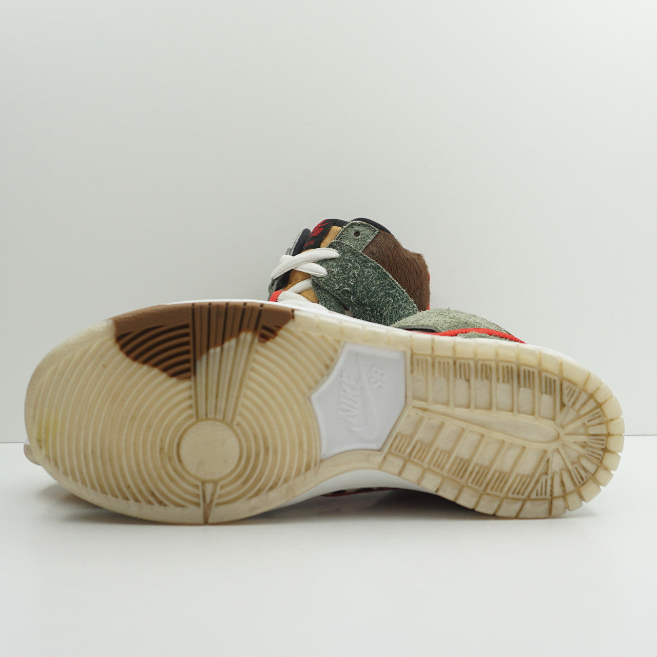 Nike SB Dunk High Dog Walker