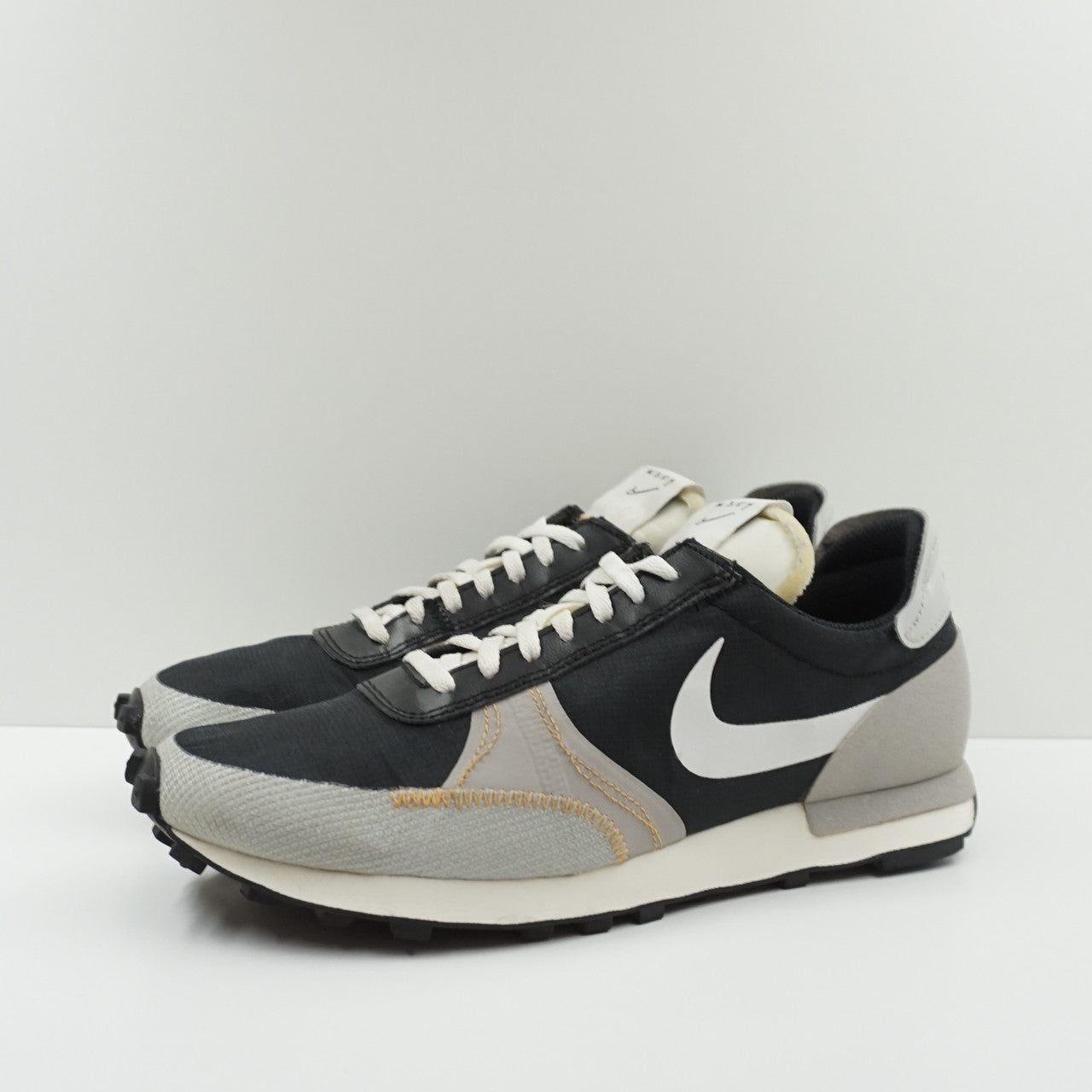 Nike Daybreak Type SE Black Grey Fog
