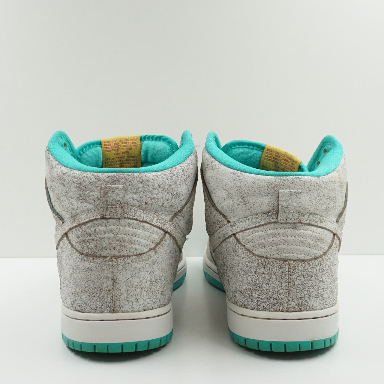 Nike SB Dunk High Flamingo