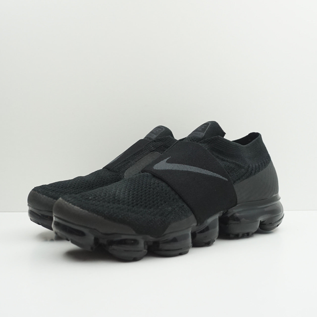 Nike vapormax moc triple black best sale