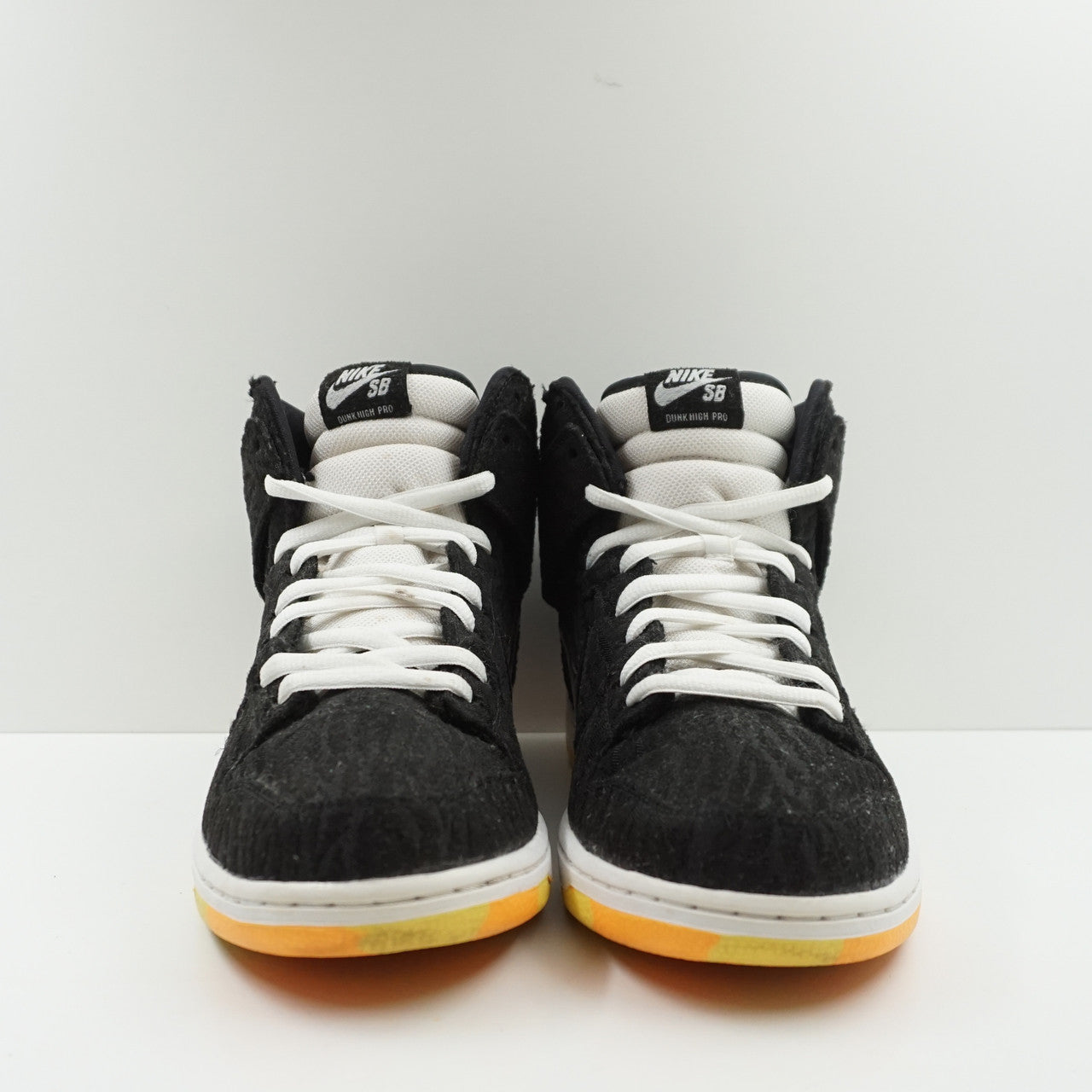 Nike SB Dunk High Skunk