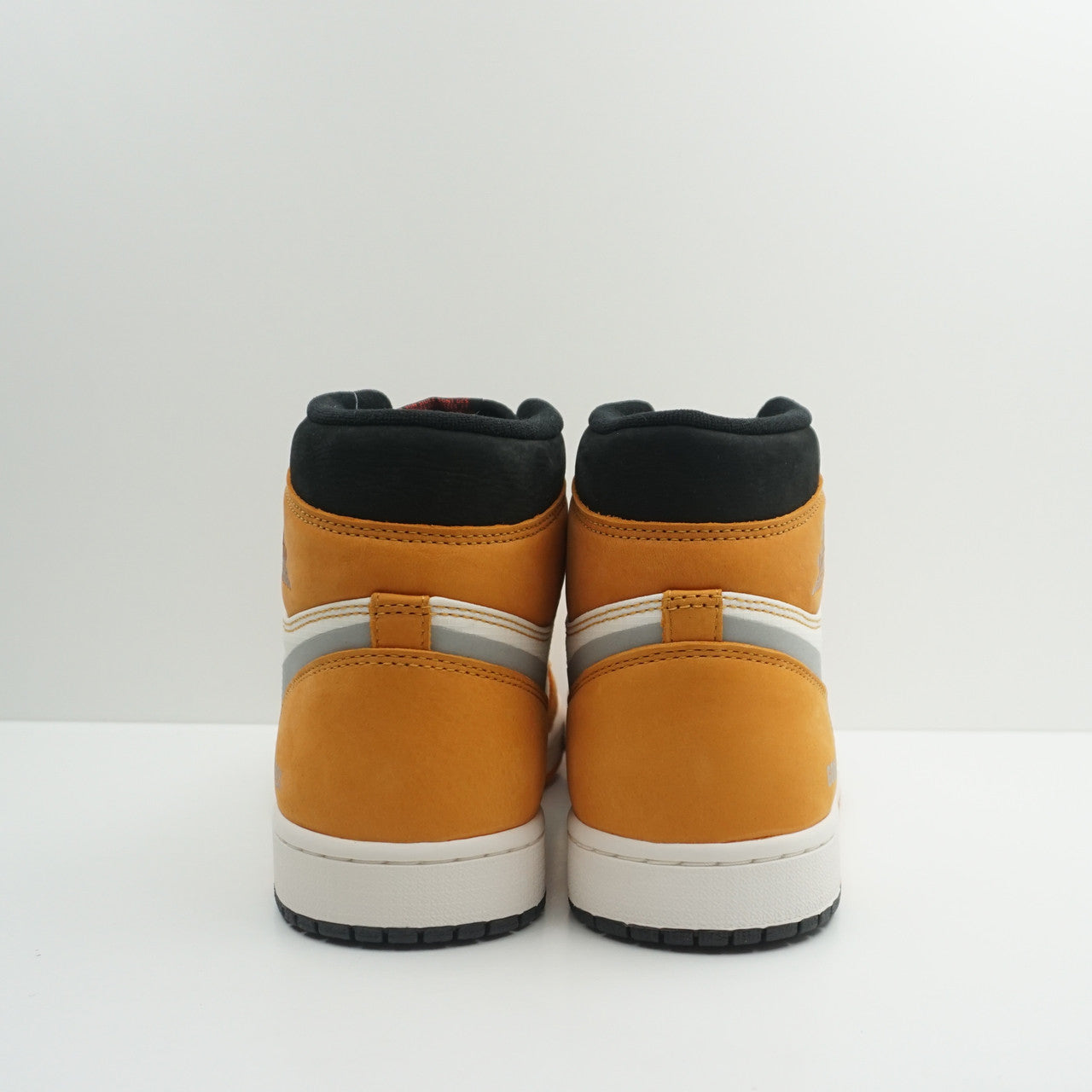 Jordan 1 High Element Gore-Tex light Curry