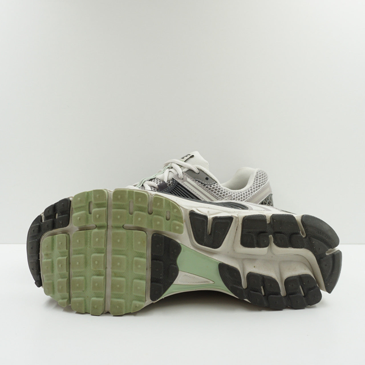 Nike Zoom Vomero 5 Cobblestone Flat Pewter (W)