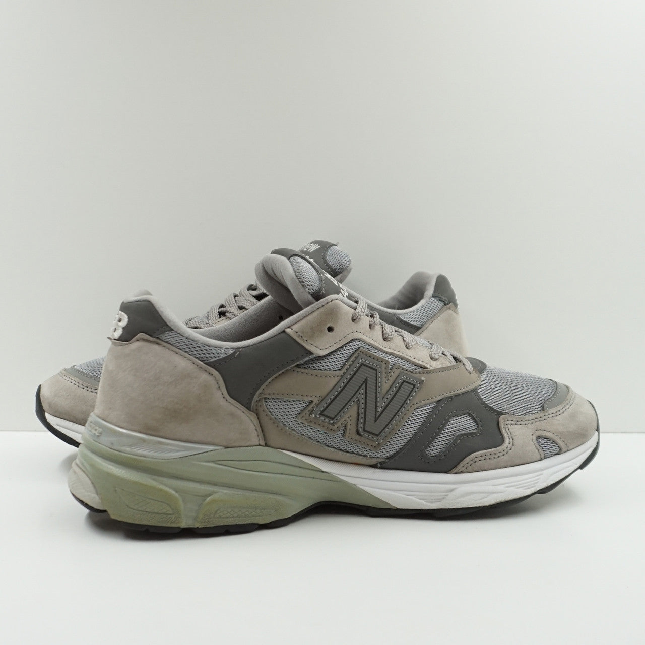 New Balance 920 MiUK Grey White