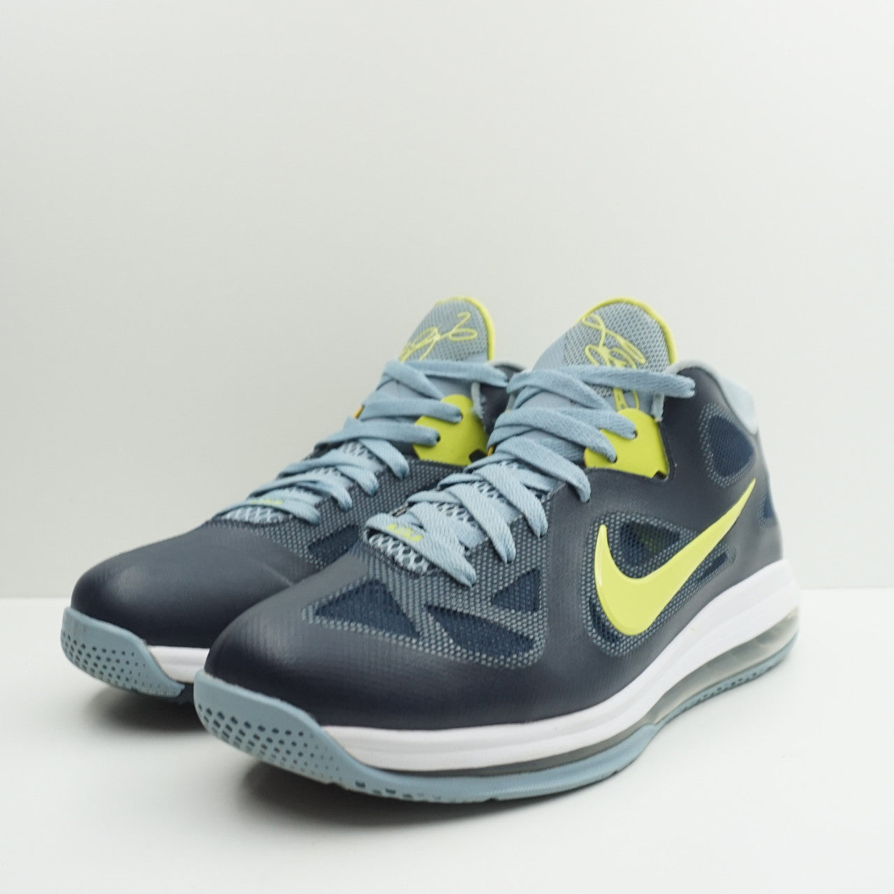 Nike LeBron 9 Low Cyber