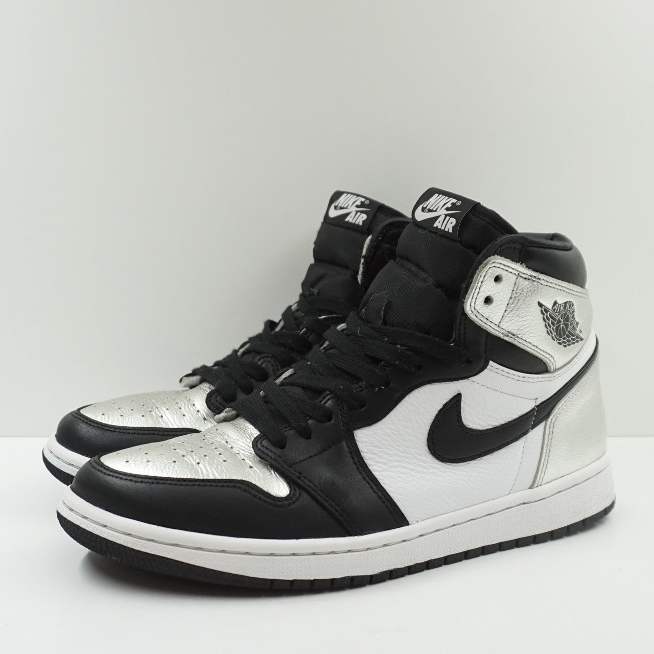 2024 Air Jordan 1 Retro High Silver Toe