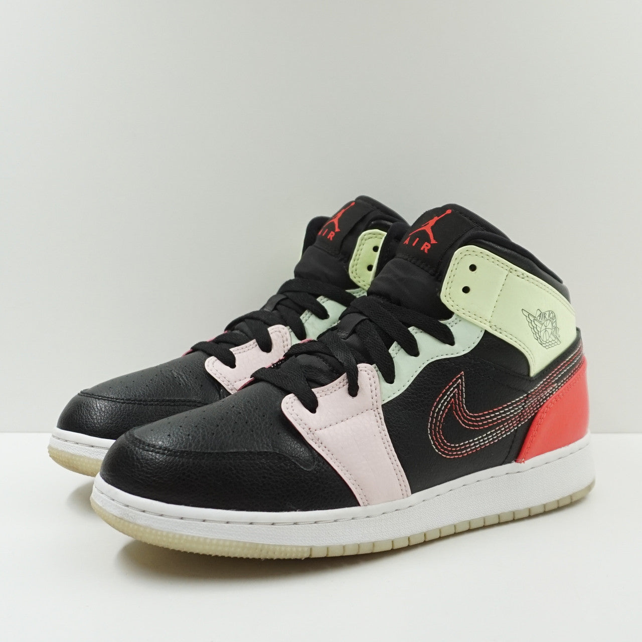 Jordan 1 Mid Glow-In-The-Dark (GS)