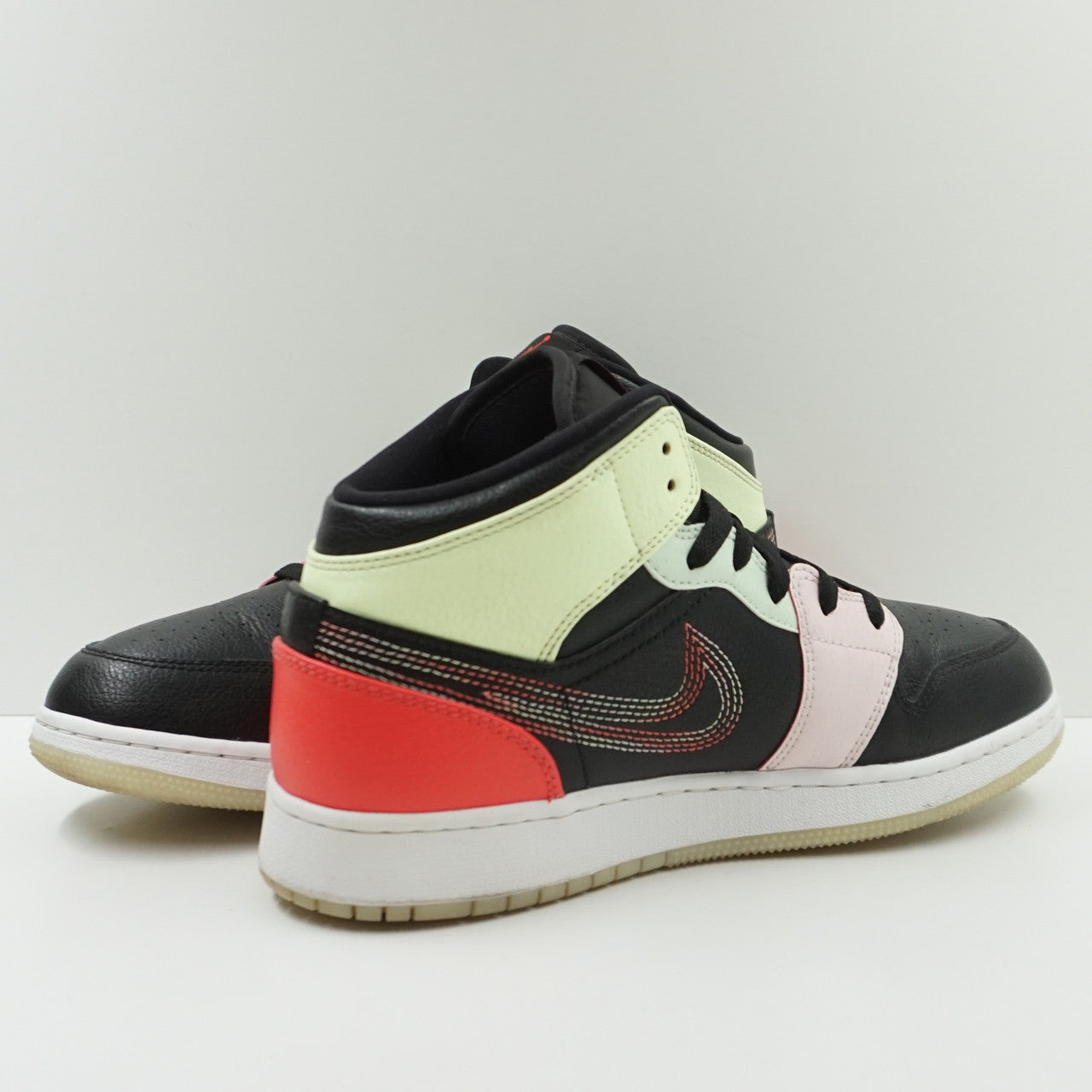 Jordan 1 Mid Glow-In-The-Dark (GS)