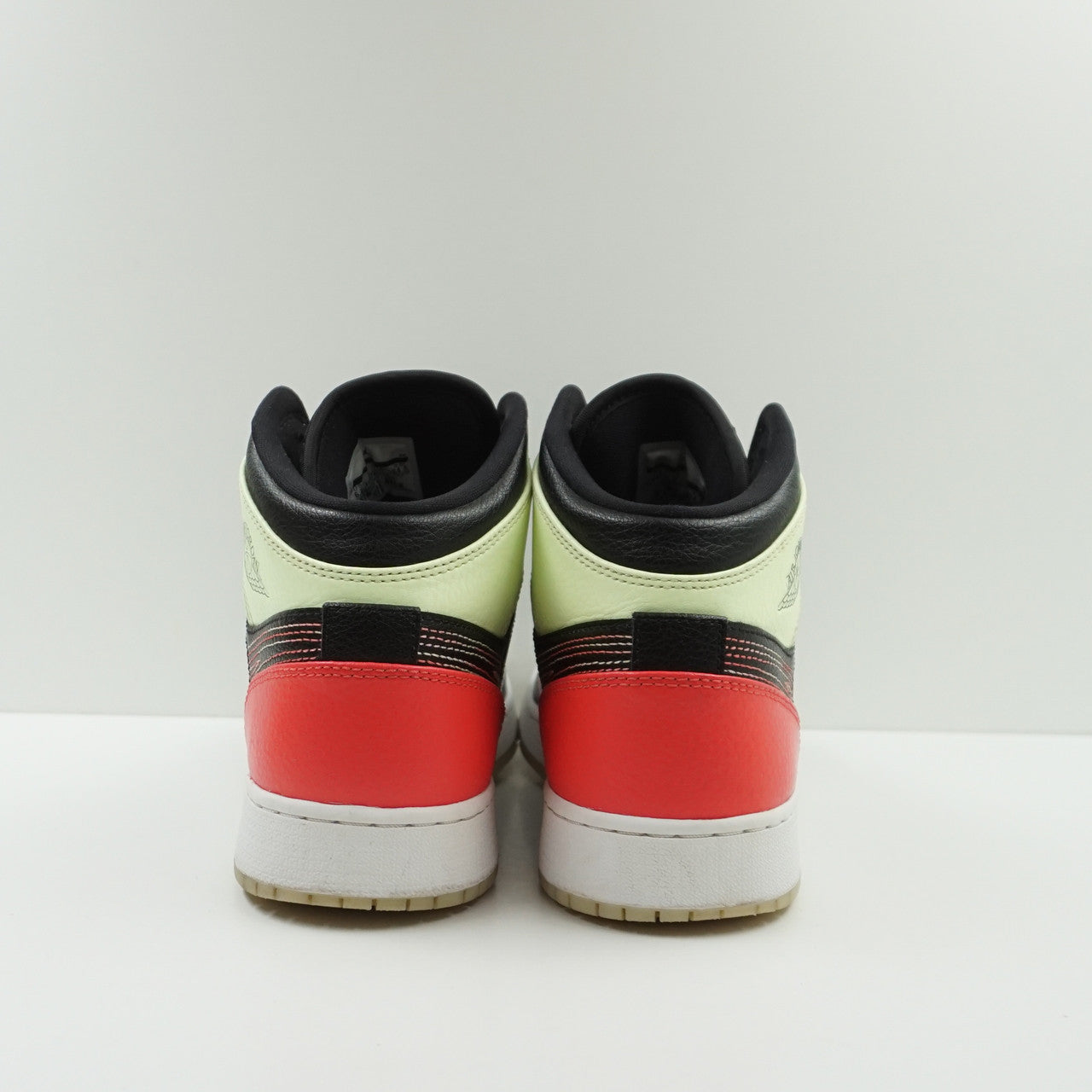 Jordan 1 Mid Glow-In-The-Dark (GS)