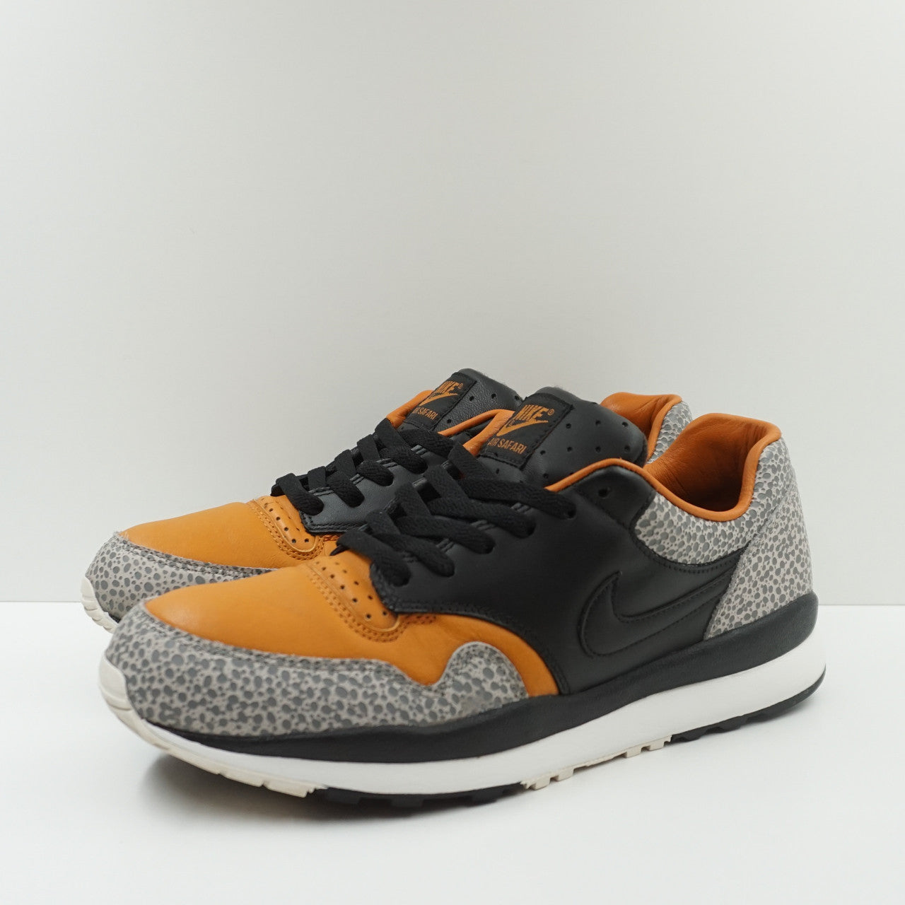 Nike air safari qs clearance ‘monarch’