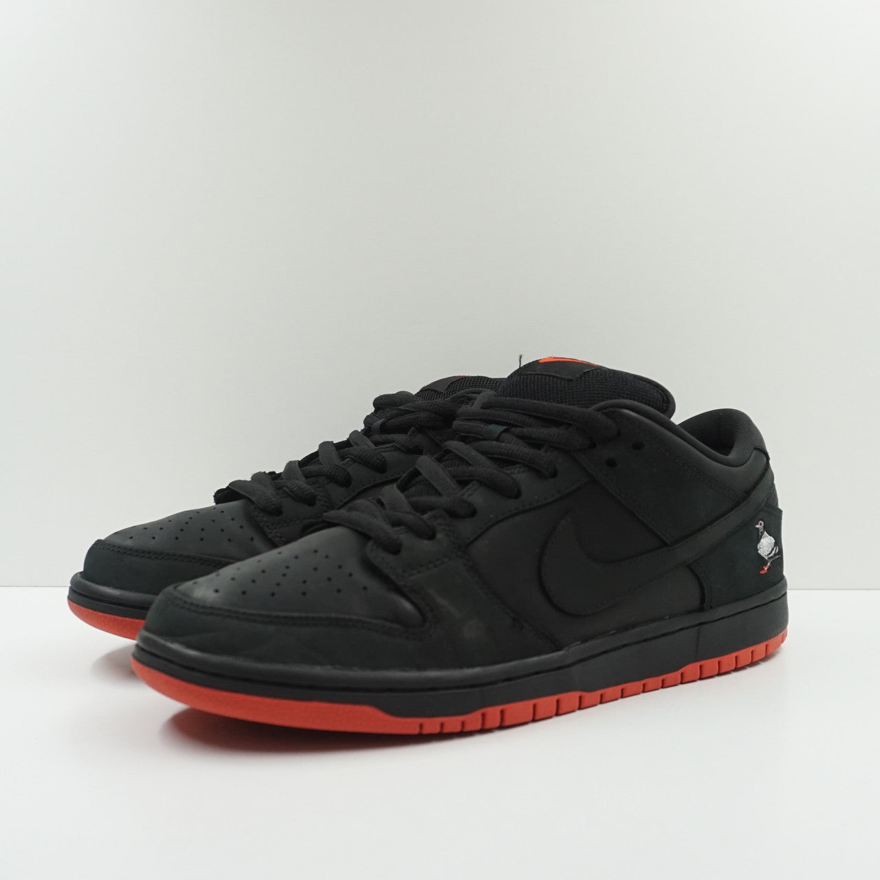 Nike SB Dunk Low Black Pigeon