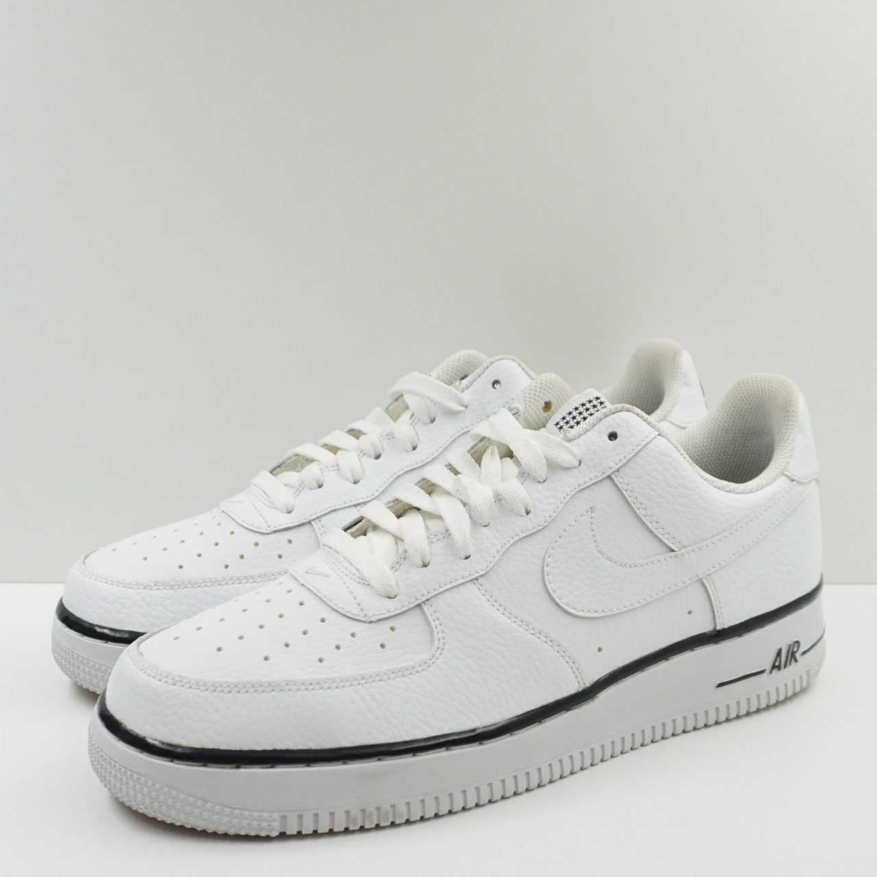 Like Auth Nikelab Air Force White Nike Air Force '07 Low White
