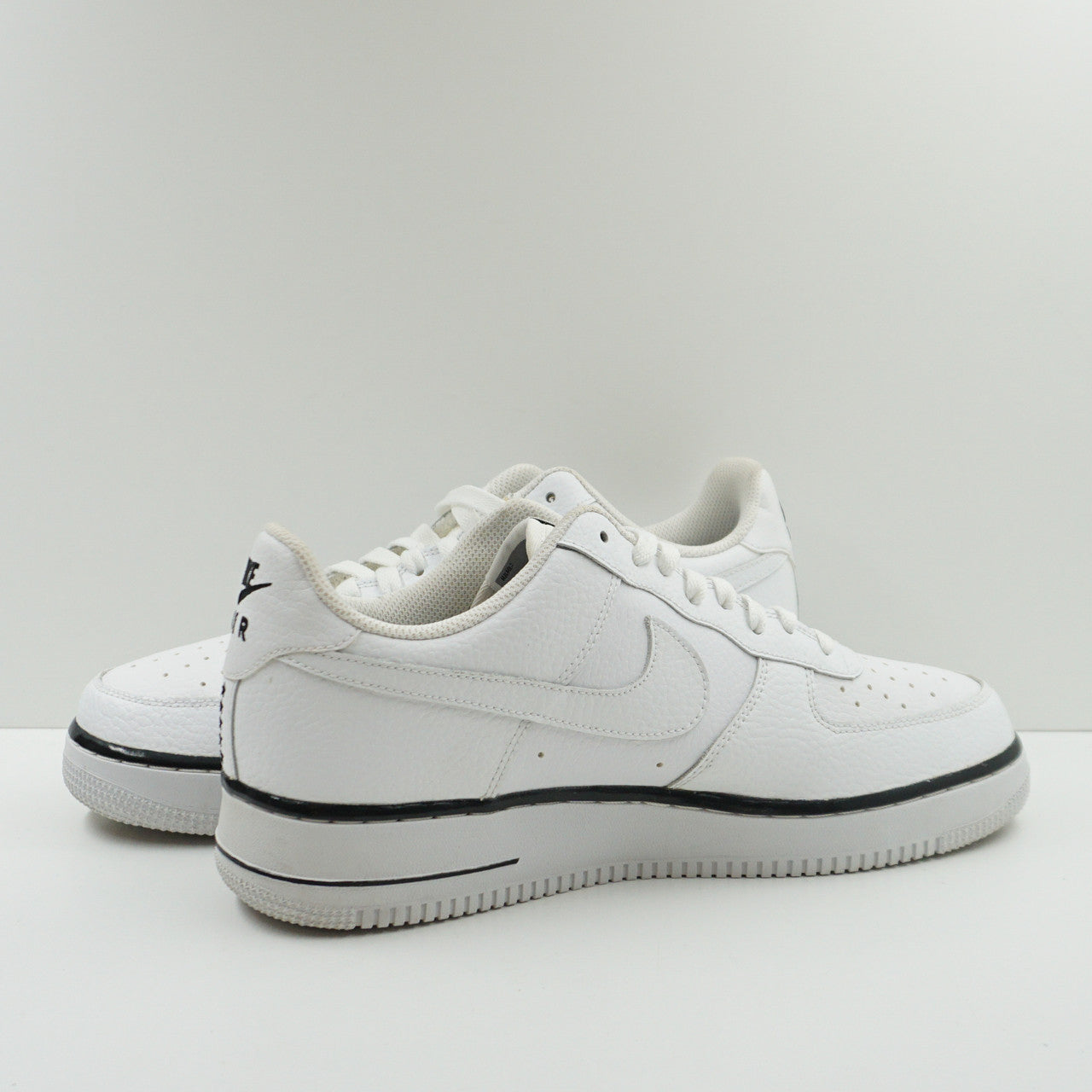 Nike Air Force 1 '07 Low White Black Outline Swoosh