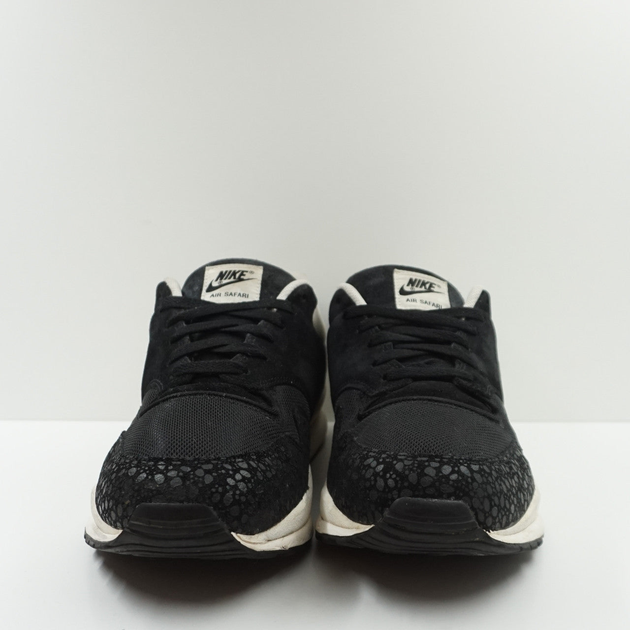 Nike Air Safari White Black