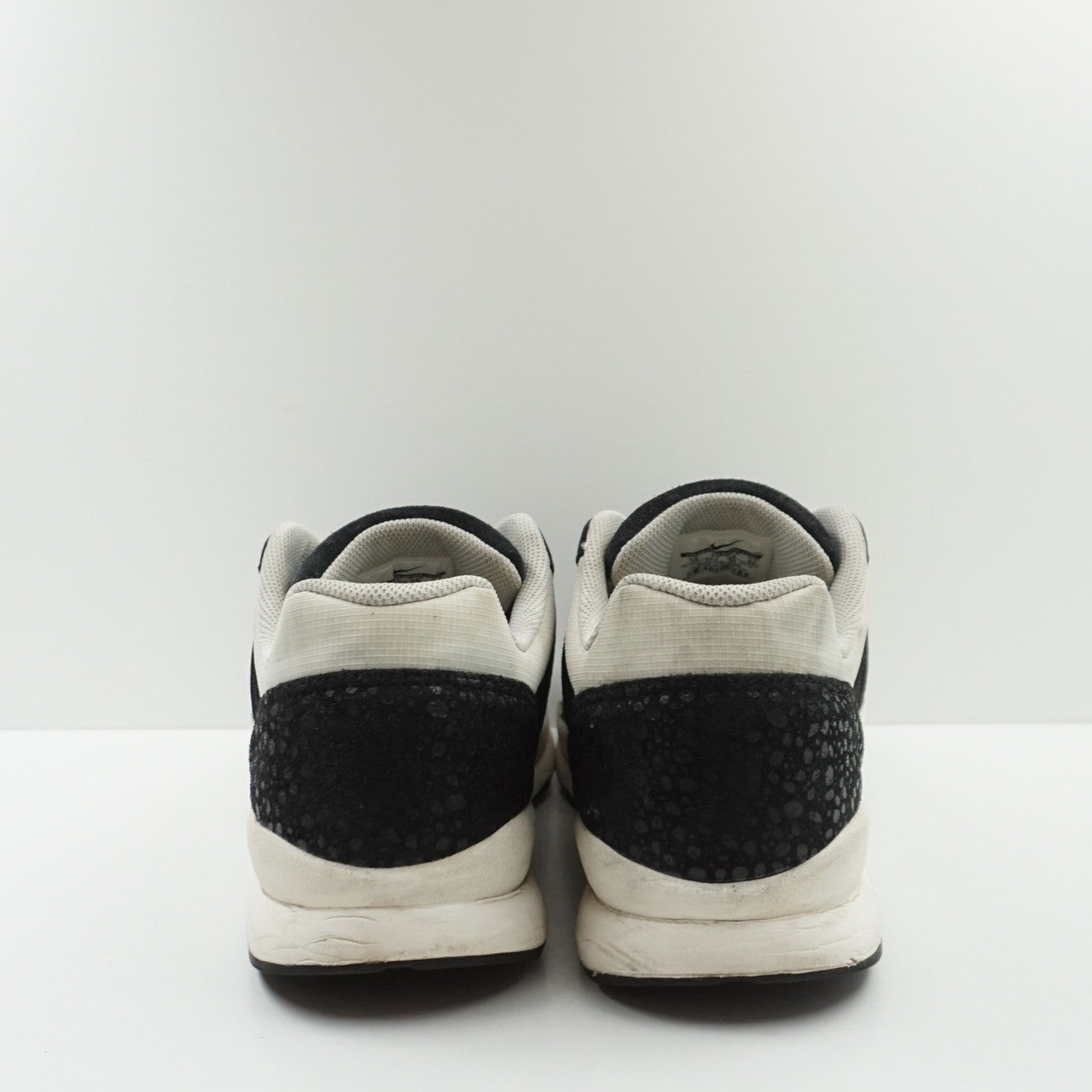 Nike Air Safari White Black