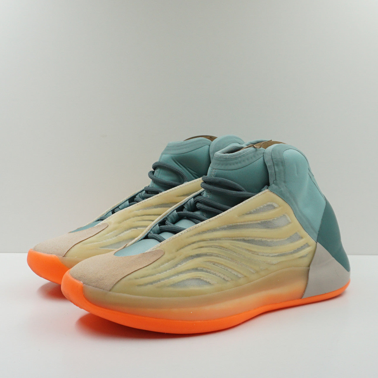 Adidas Yeezy QNTM Hi-Res Coral