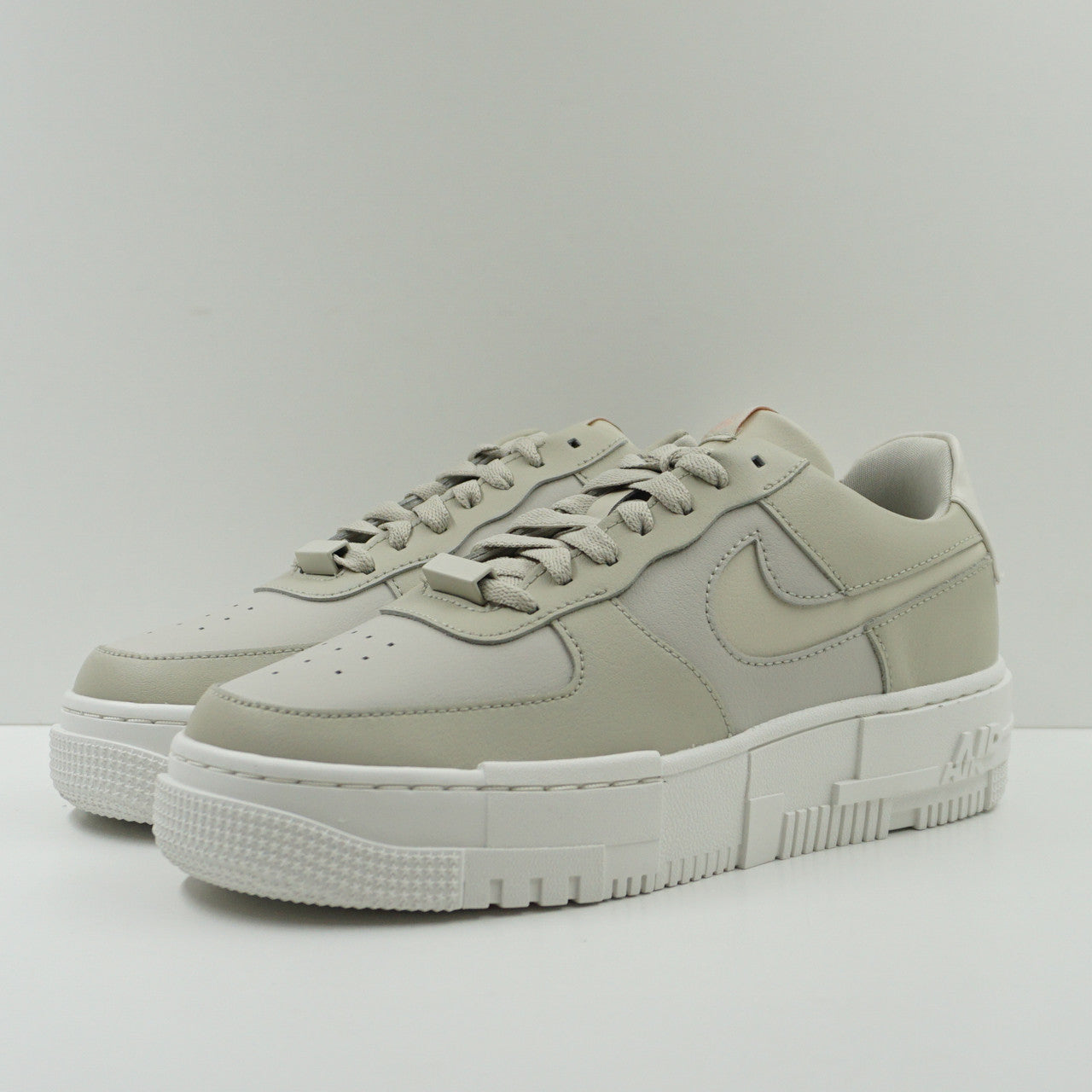 Nike Air Force 1 Low Pixel Stone Bone Summit White (W)