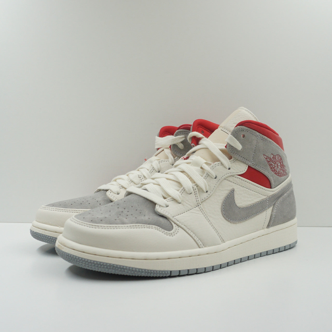 Sneakersnstuff aj1 online