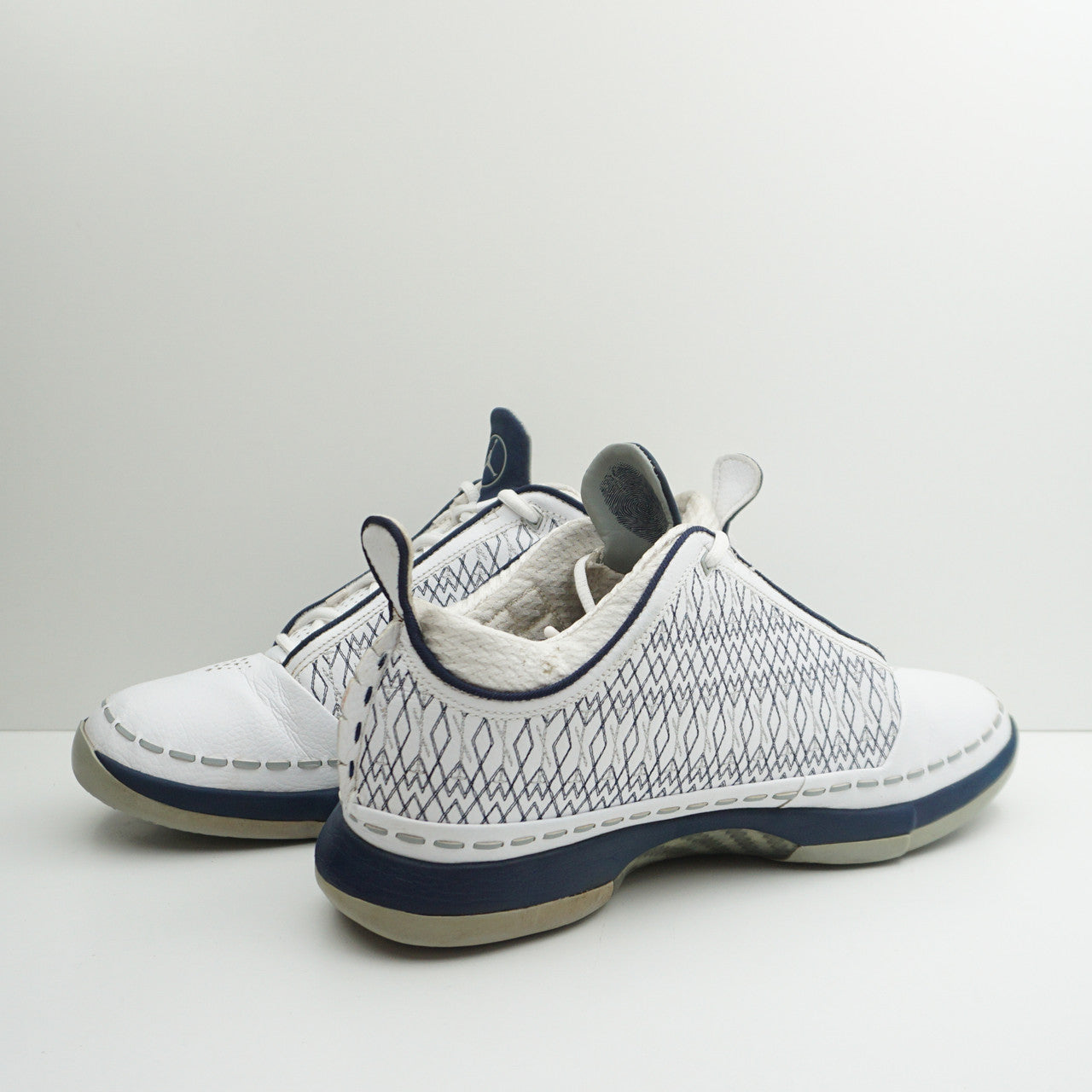 Jordan 23 Low White Navy