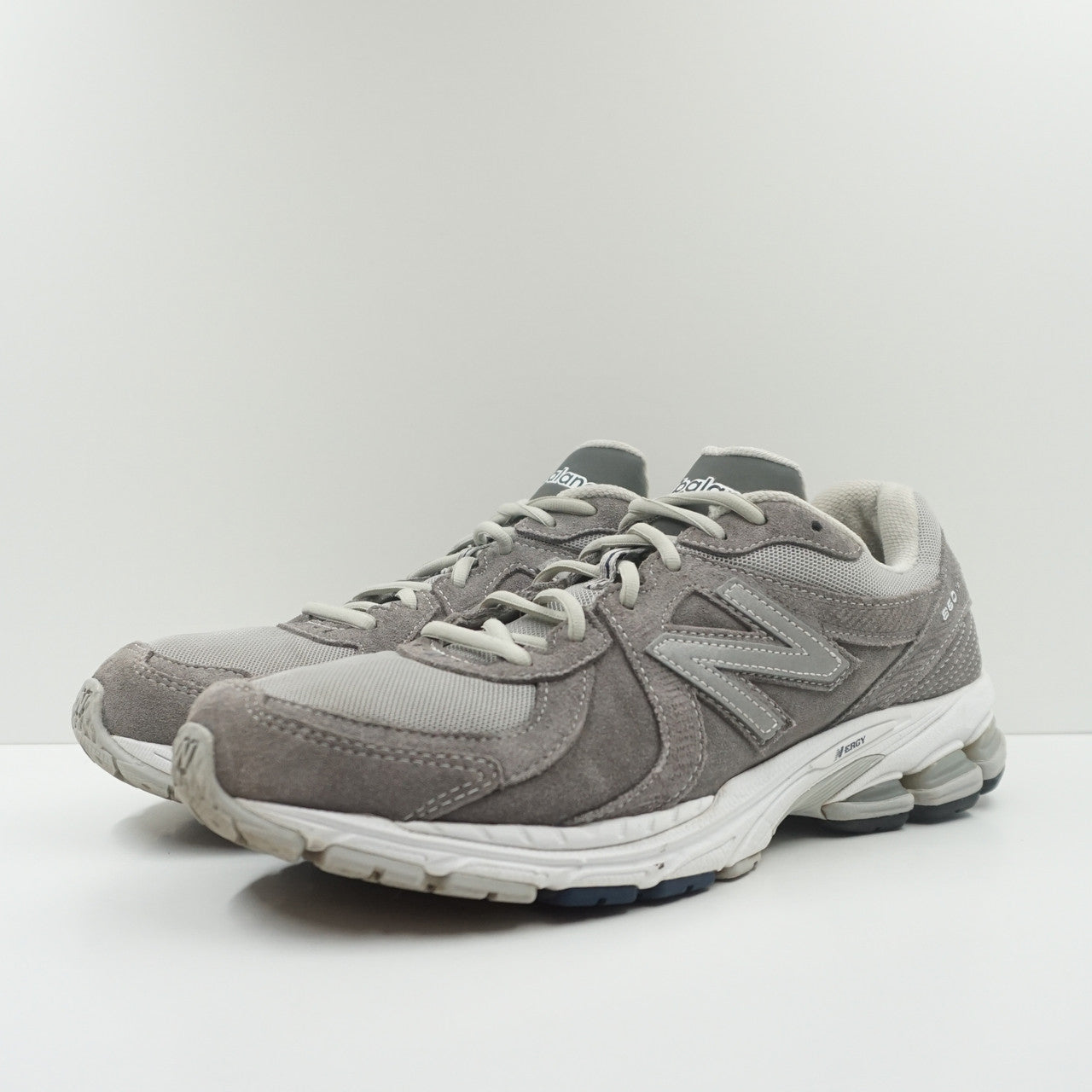 New Balance 860 V2 Grey