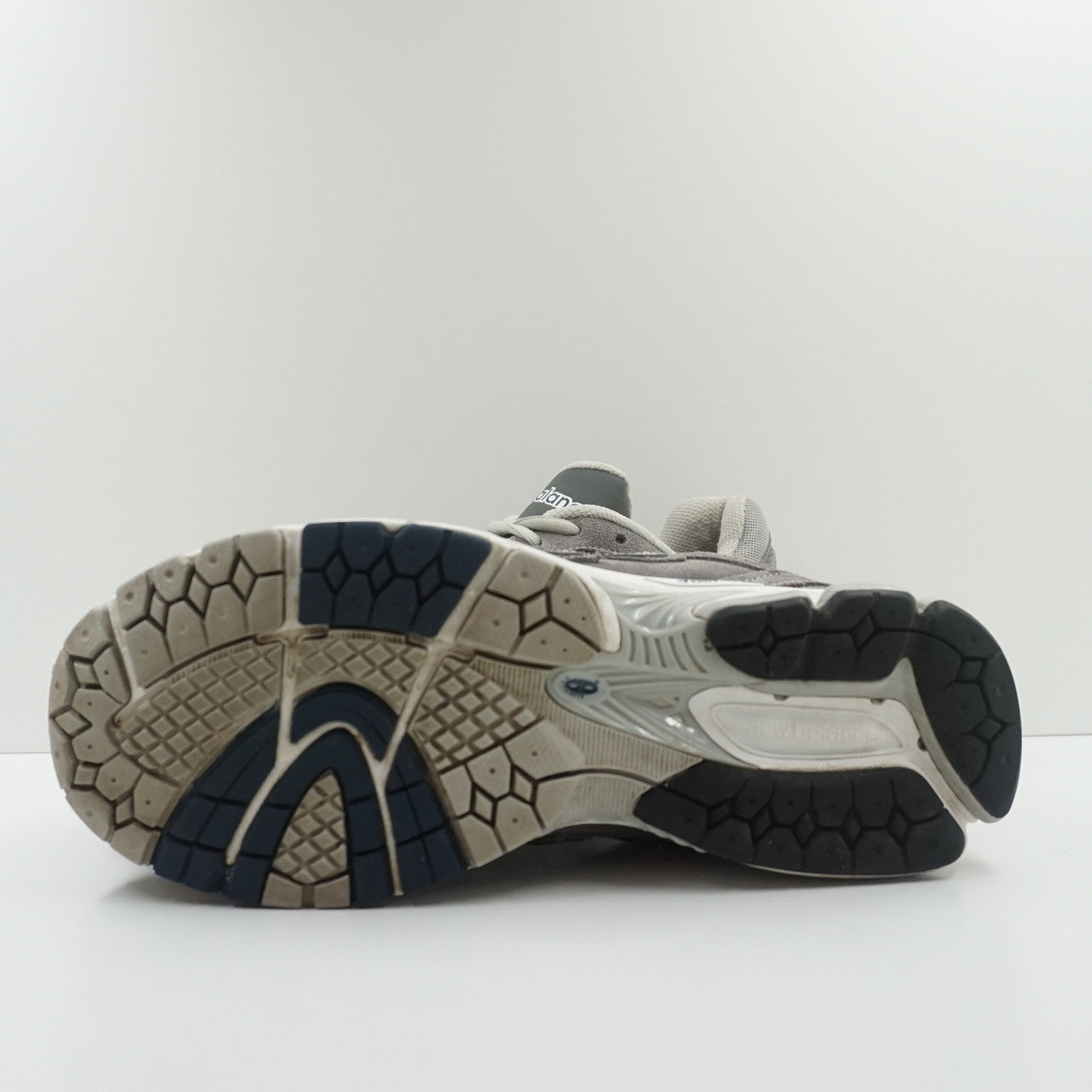 New Balance 860 V2 Grey