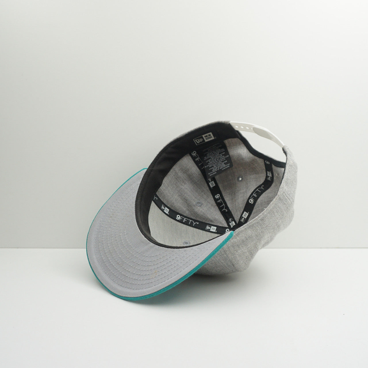New Era Dolphins Snapback Cap