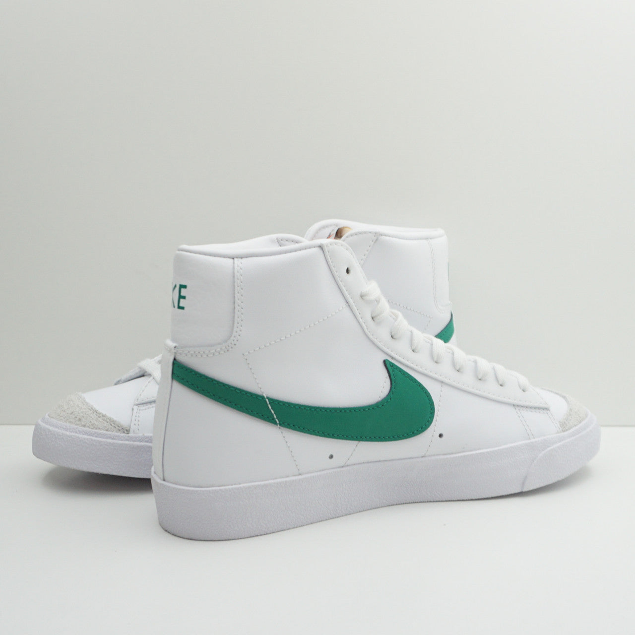 Nike Blazer Mid 77 Vintage White Malachite Green (W)
