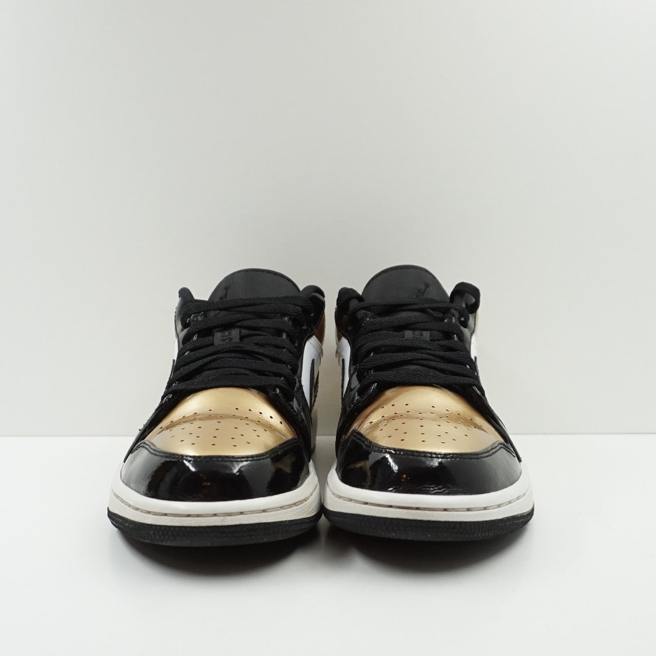 Jordan 1 Low Gold Toe