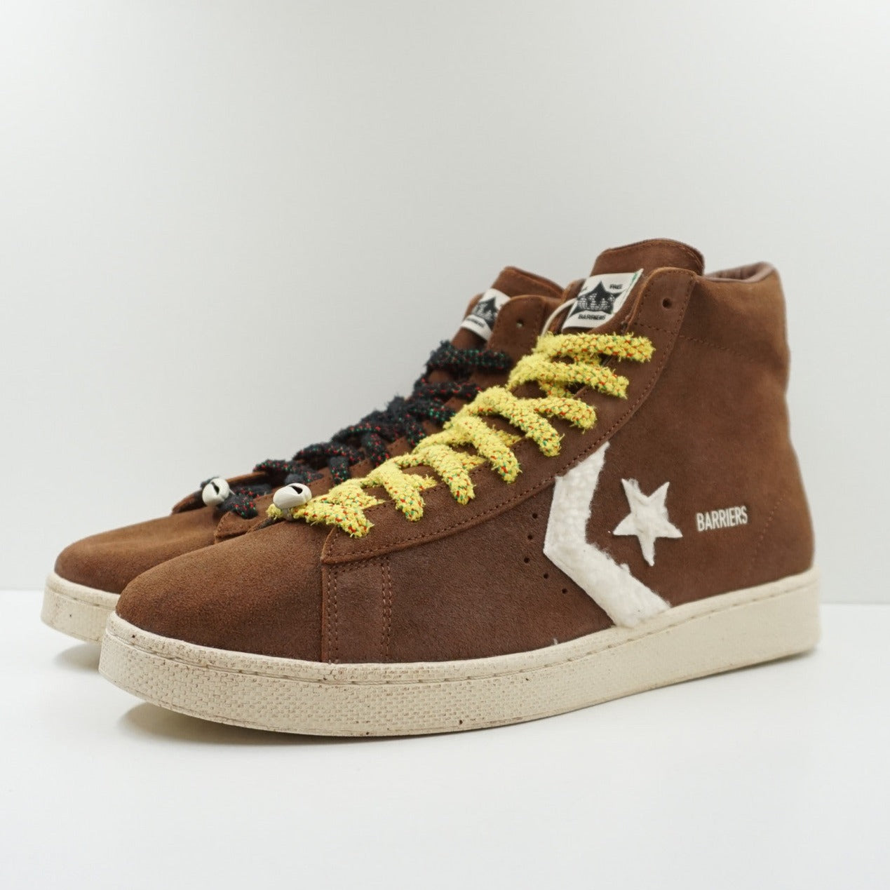 Converse Pro Leather Barriers Worldwide