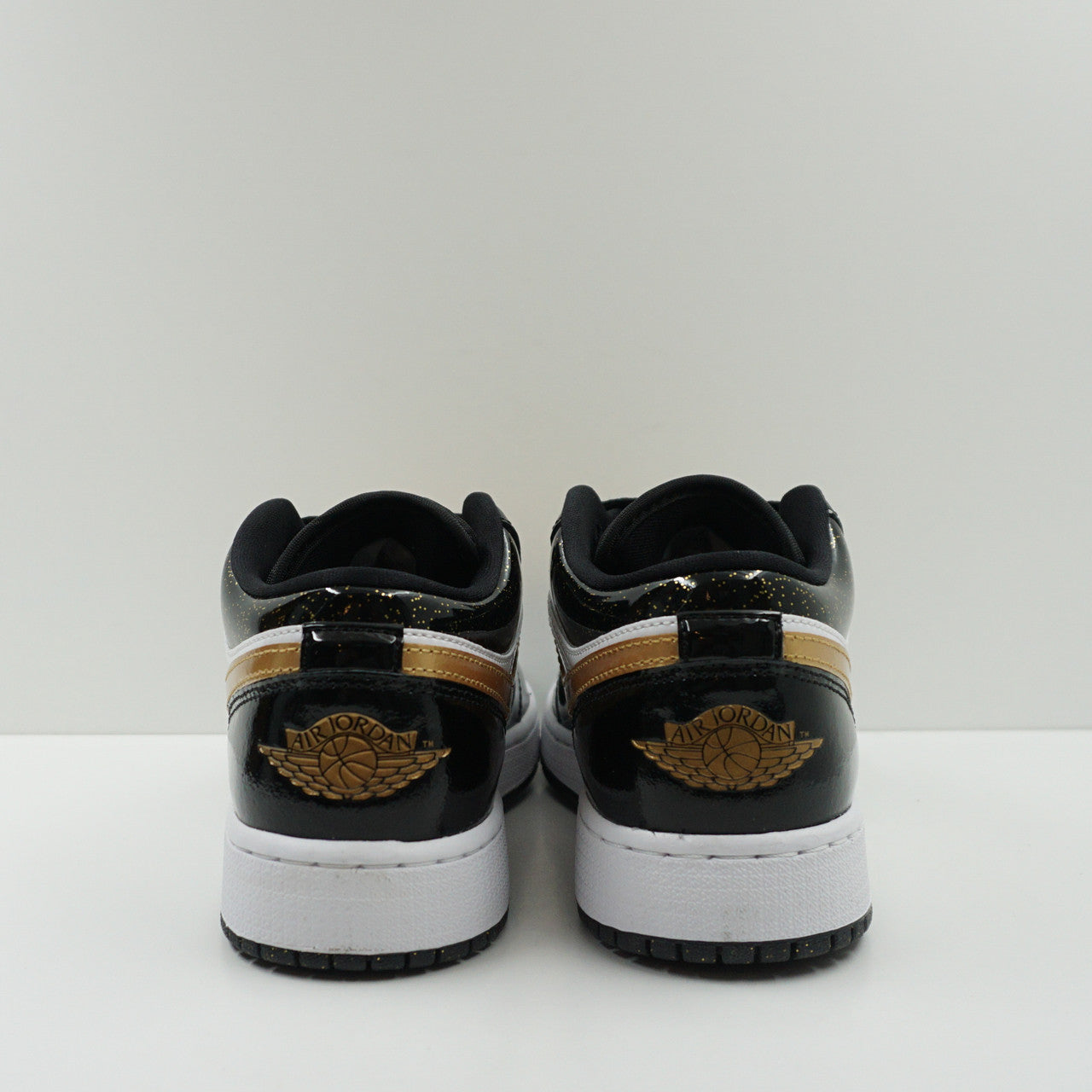 Jordan 1 Low SE Gold Toe (GS)