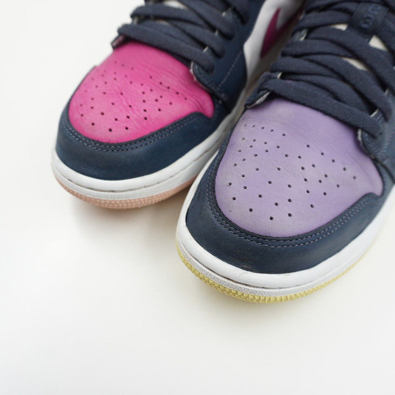 Jordan 1 Low Purple Magenta (W)