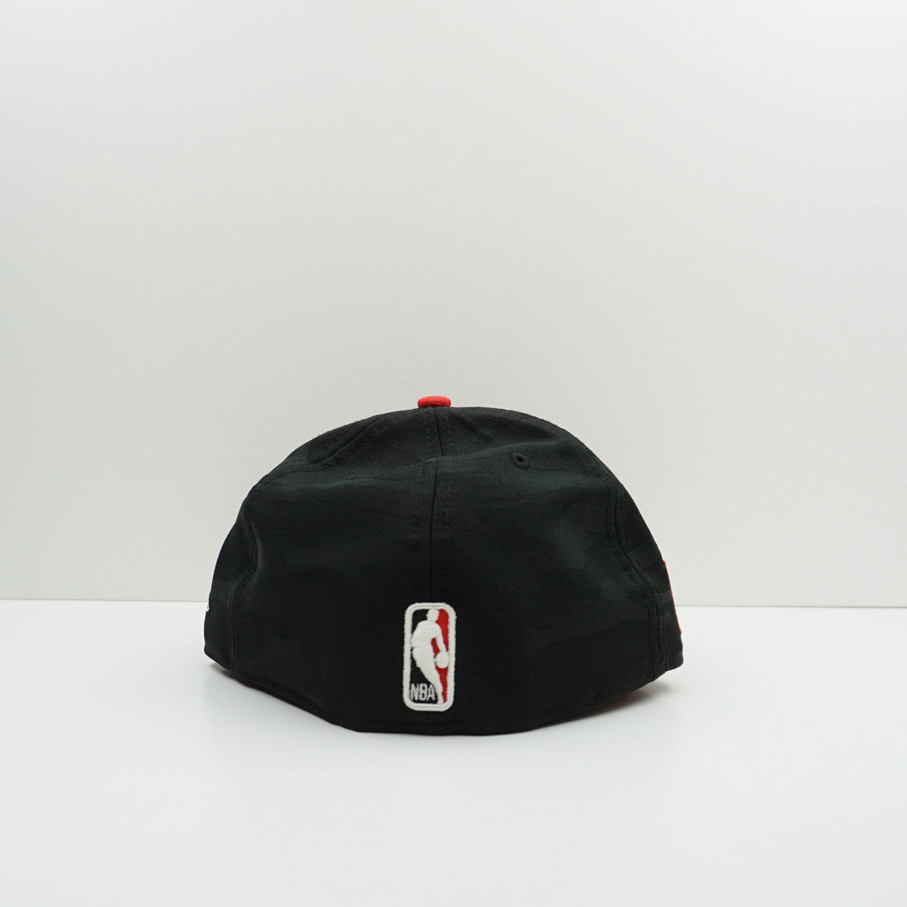 New Era Chicago Bulls Black/Red Fitted Cap
