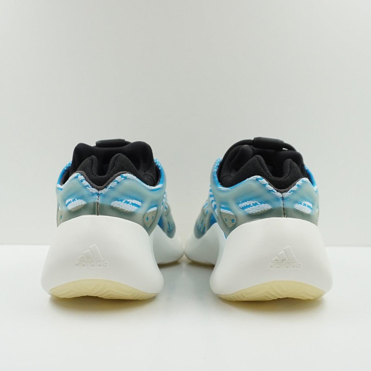 Adidas Yeezy 700 V3 Arzareth