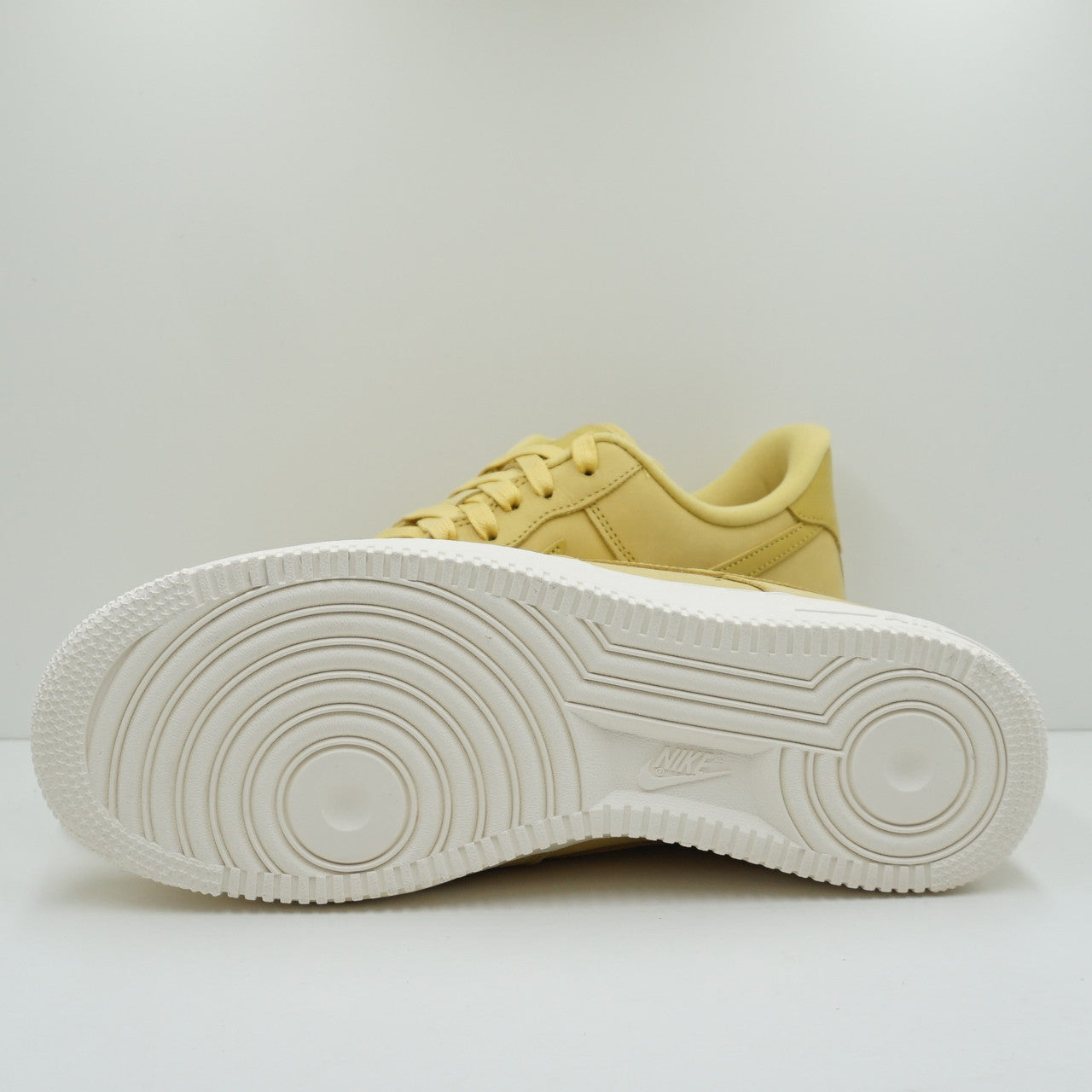 Nike Air Force 1 Low Premium Saturn Gold (W)