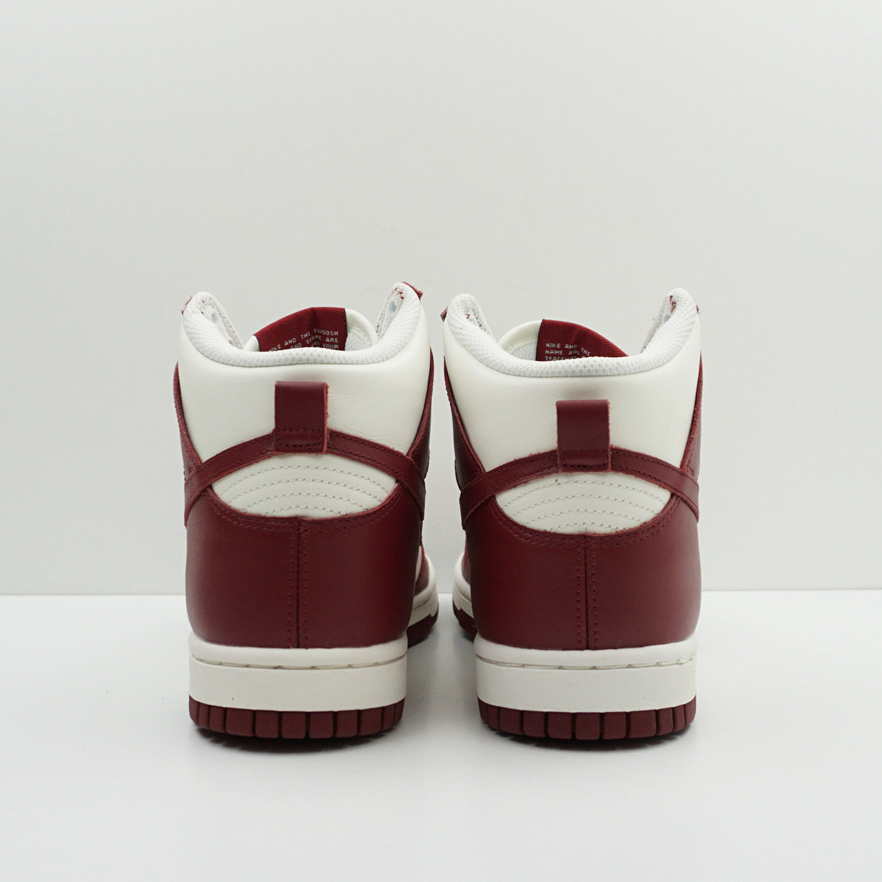 Nike Dunk High Sail Team Red (W)