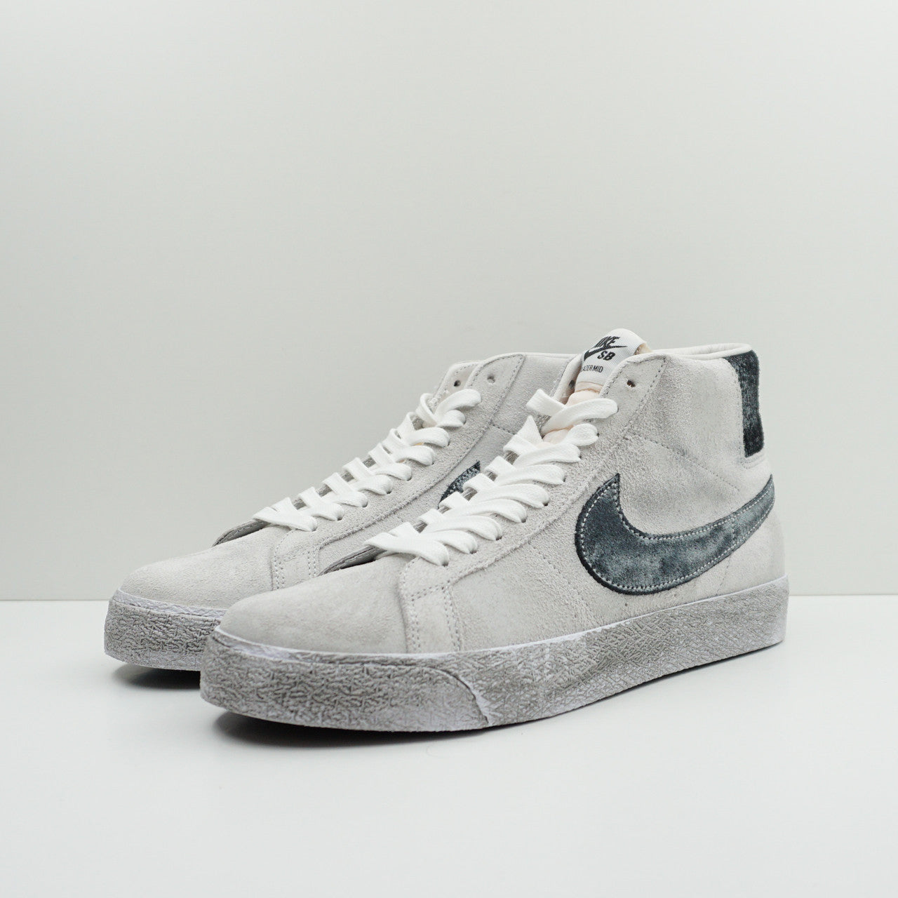 Nike SB Blazer Mid Faded Sail Black