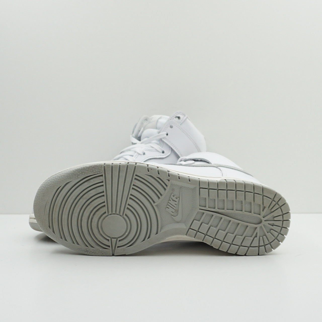 Nike Dunk High Neutral Grey (W)