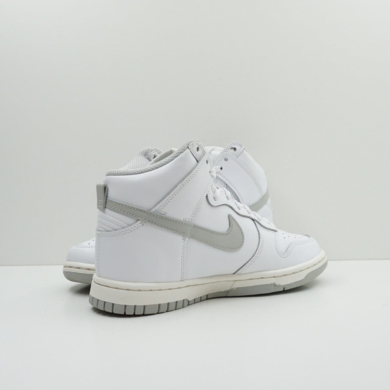 Nike Dunk High Neutral Grey (W)