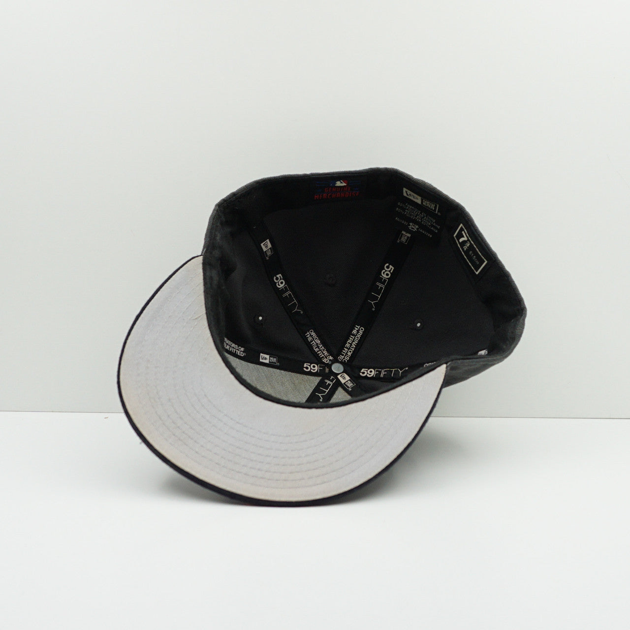 New Era New York Yankees Grey/Pink Fitted Cap