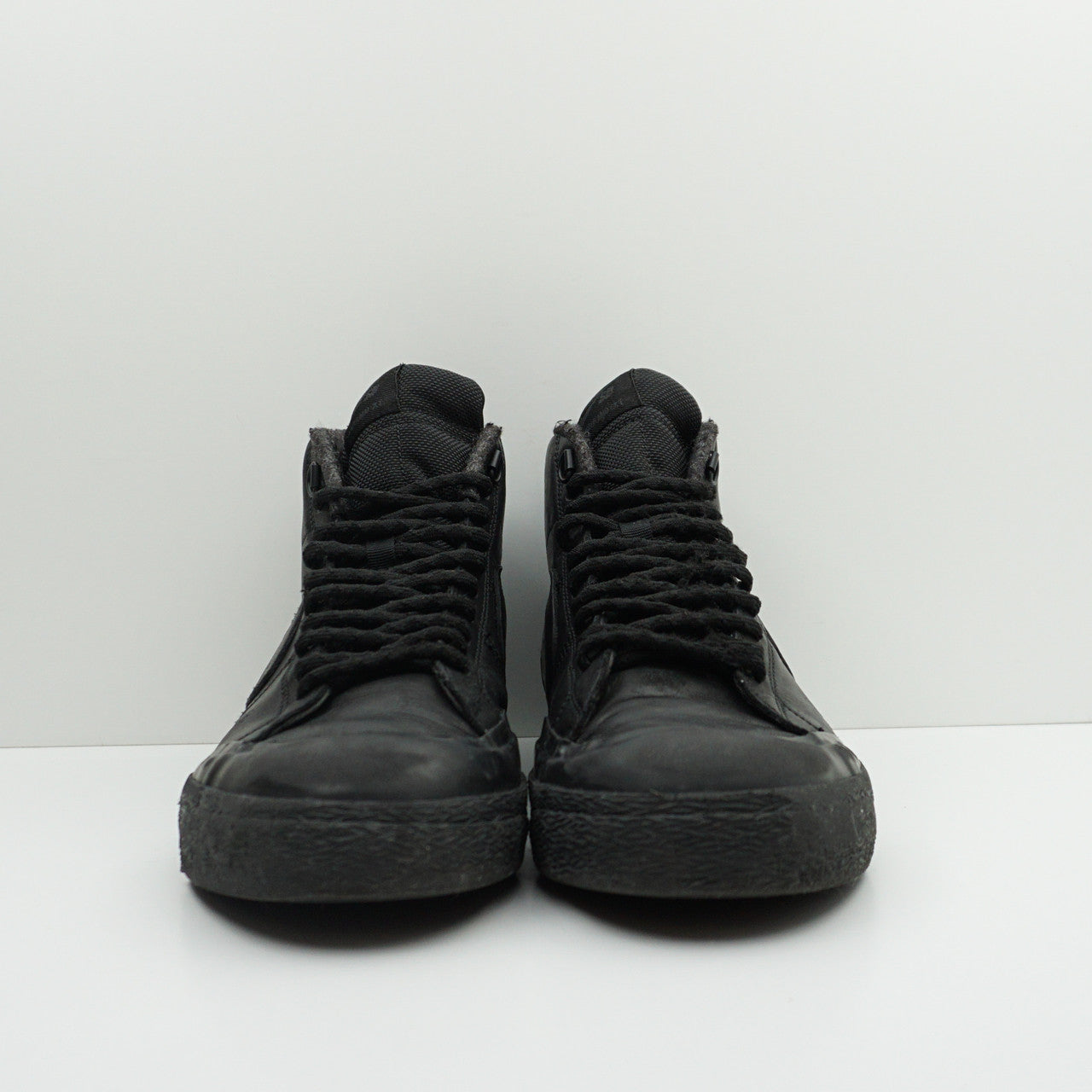 Nike Black Zoom SB Blazer Mid XT