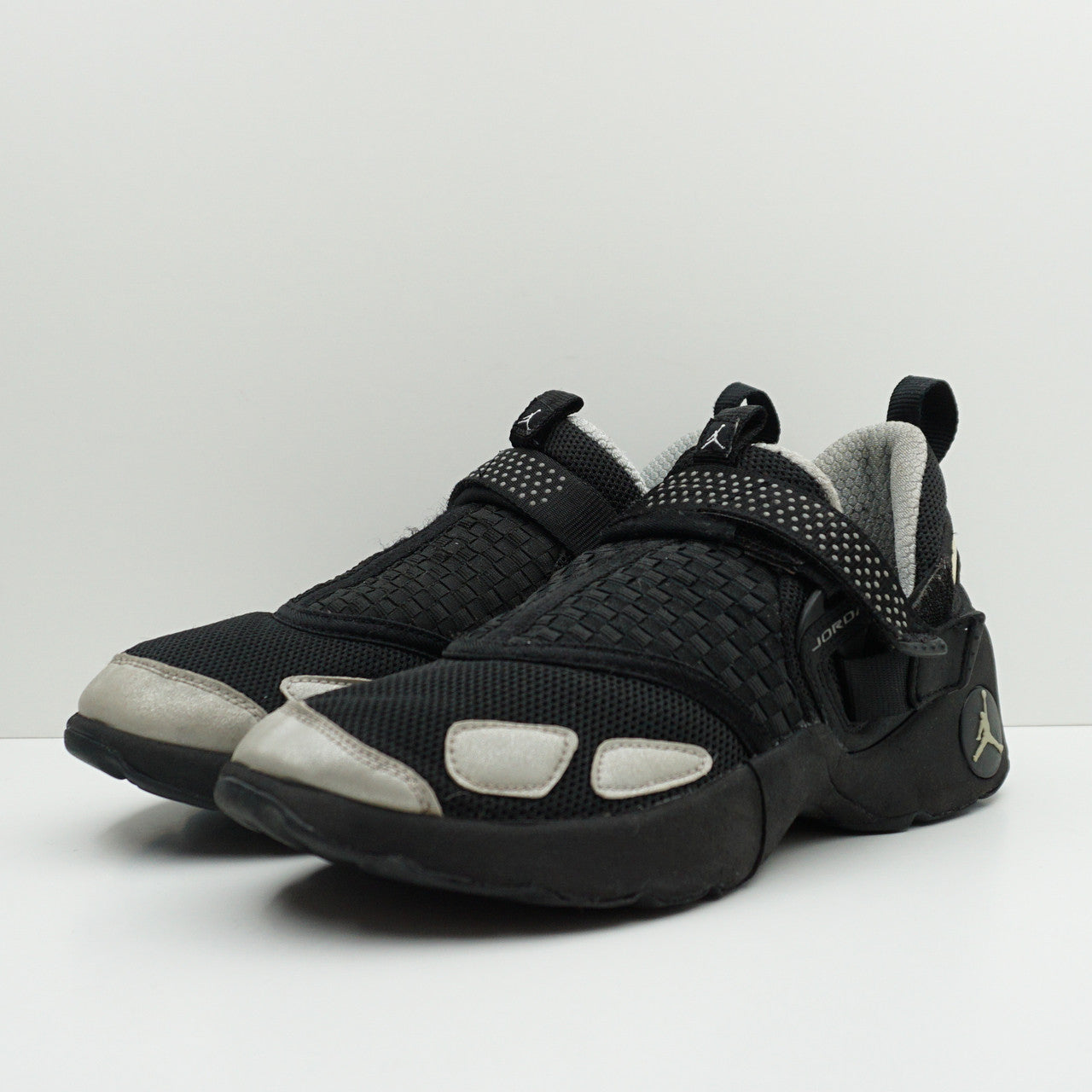 Jordan Trunner LX Black Silver (2000)