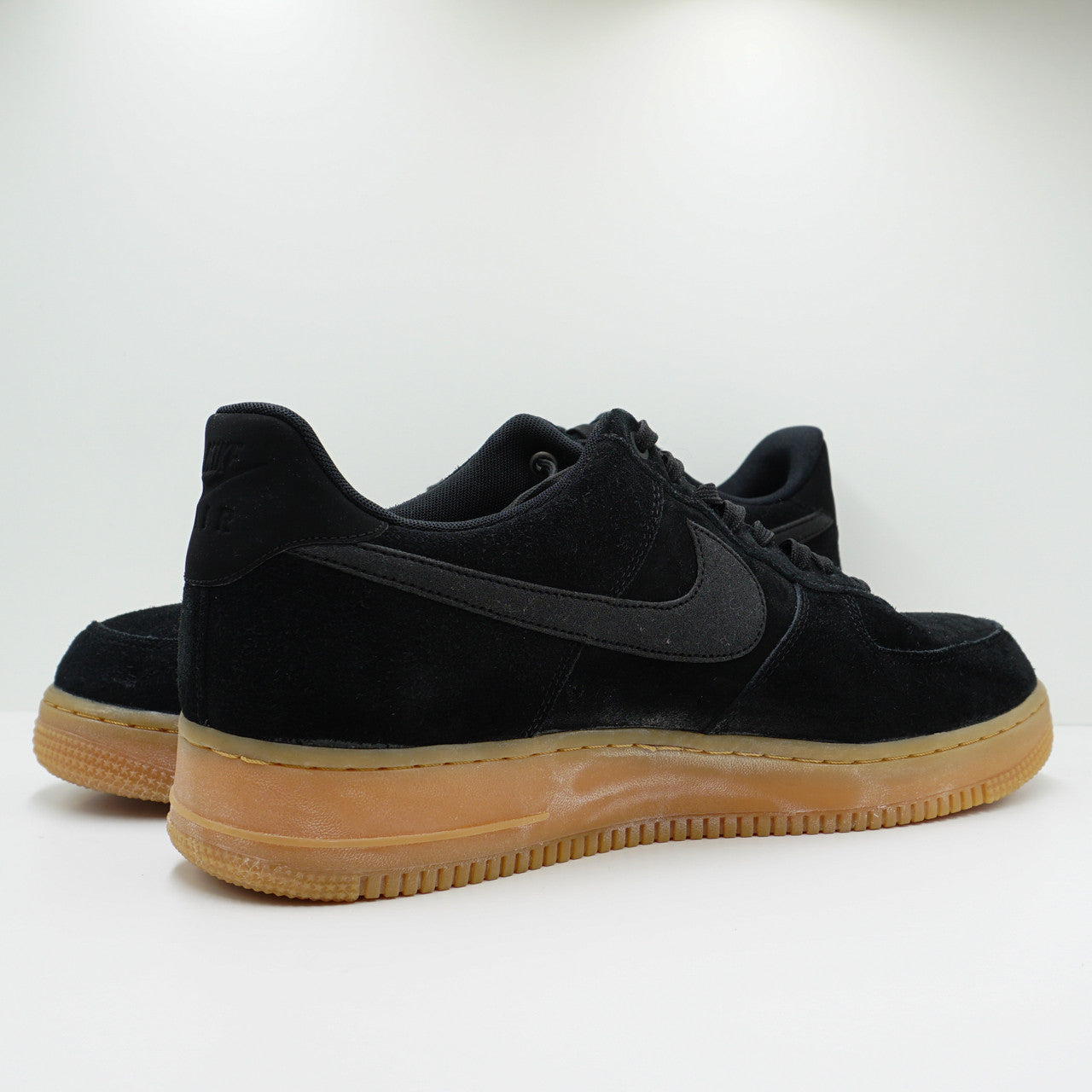 Nike Air Force 1 07 LV8 Suede Black Gum