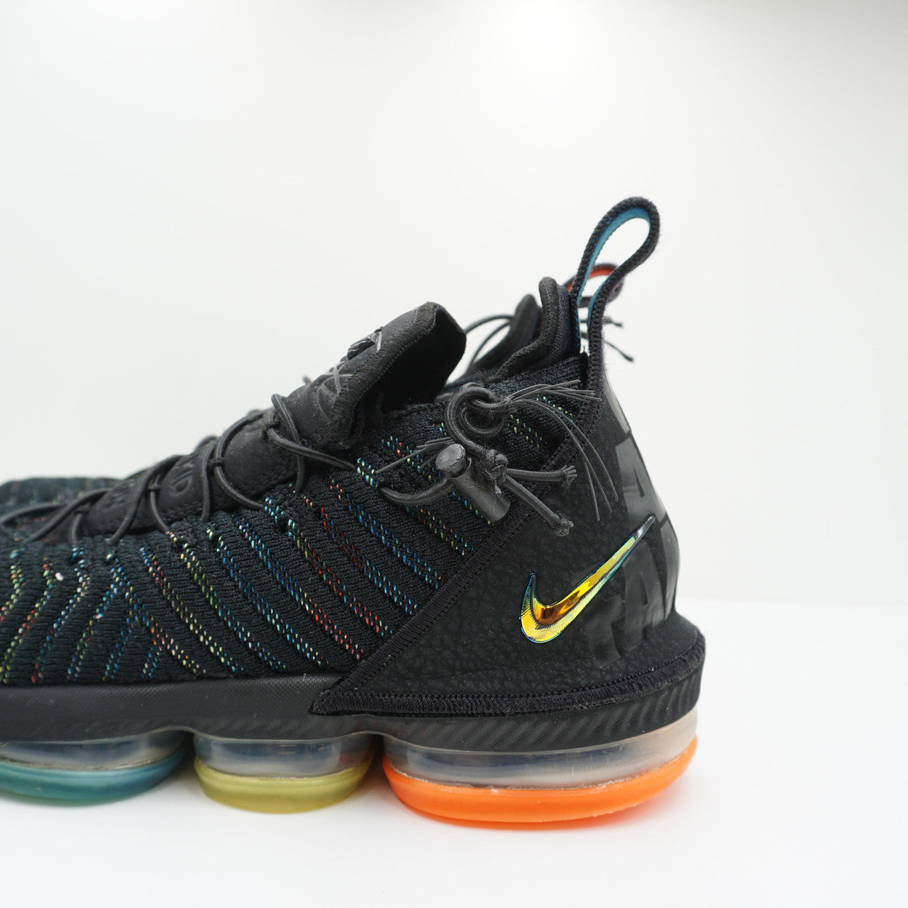 Nike LeBron 16 I Promise