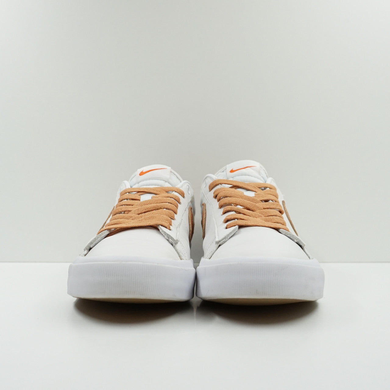 Nike SB Zoom Blazer Low Pro GT White Cognac