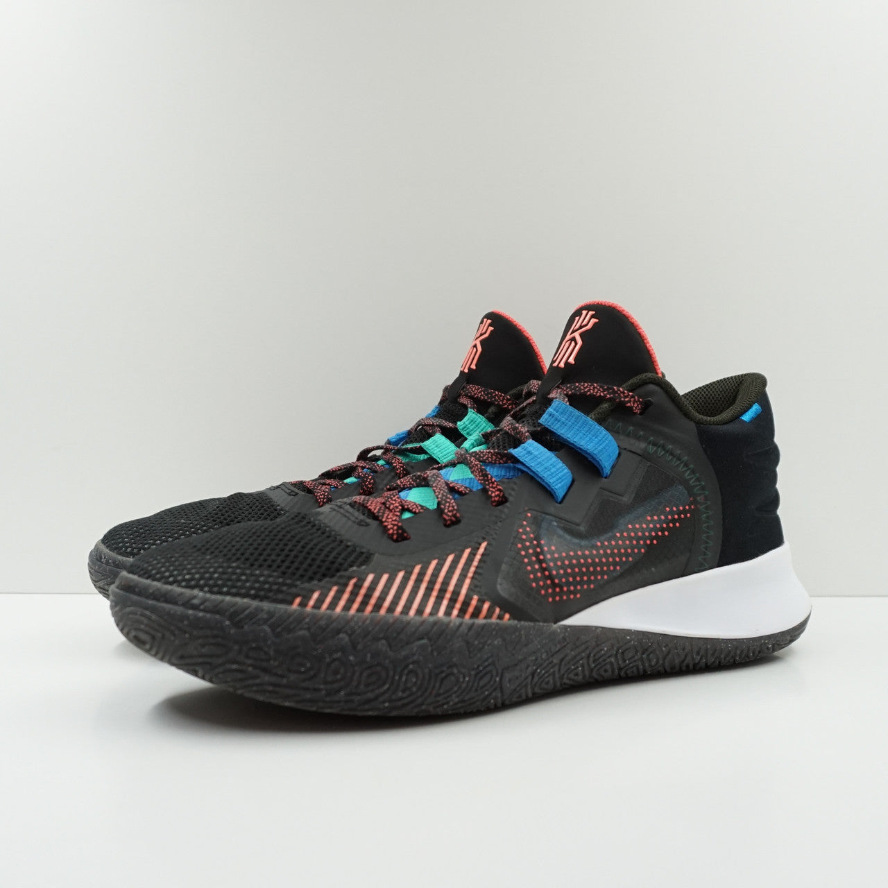Kyrie Flytrap 5 Black Atomic Pink