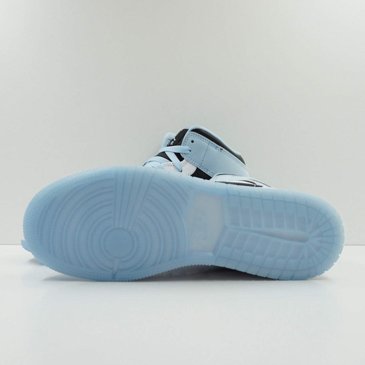 Jordan 1 Mid SE Ice Blue (2023) (GS)